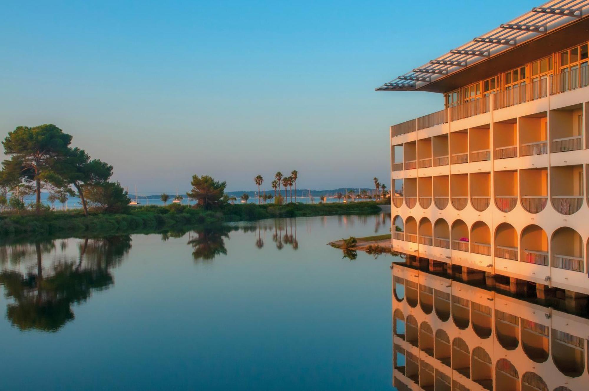 Club Le Plein Sud Bleues Hotel